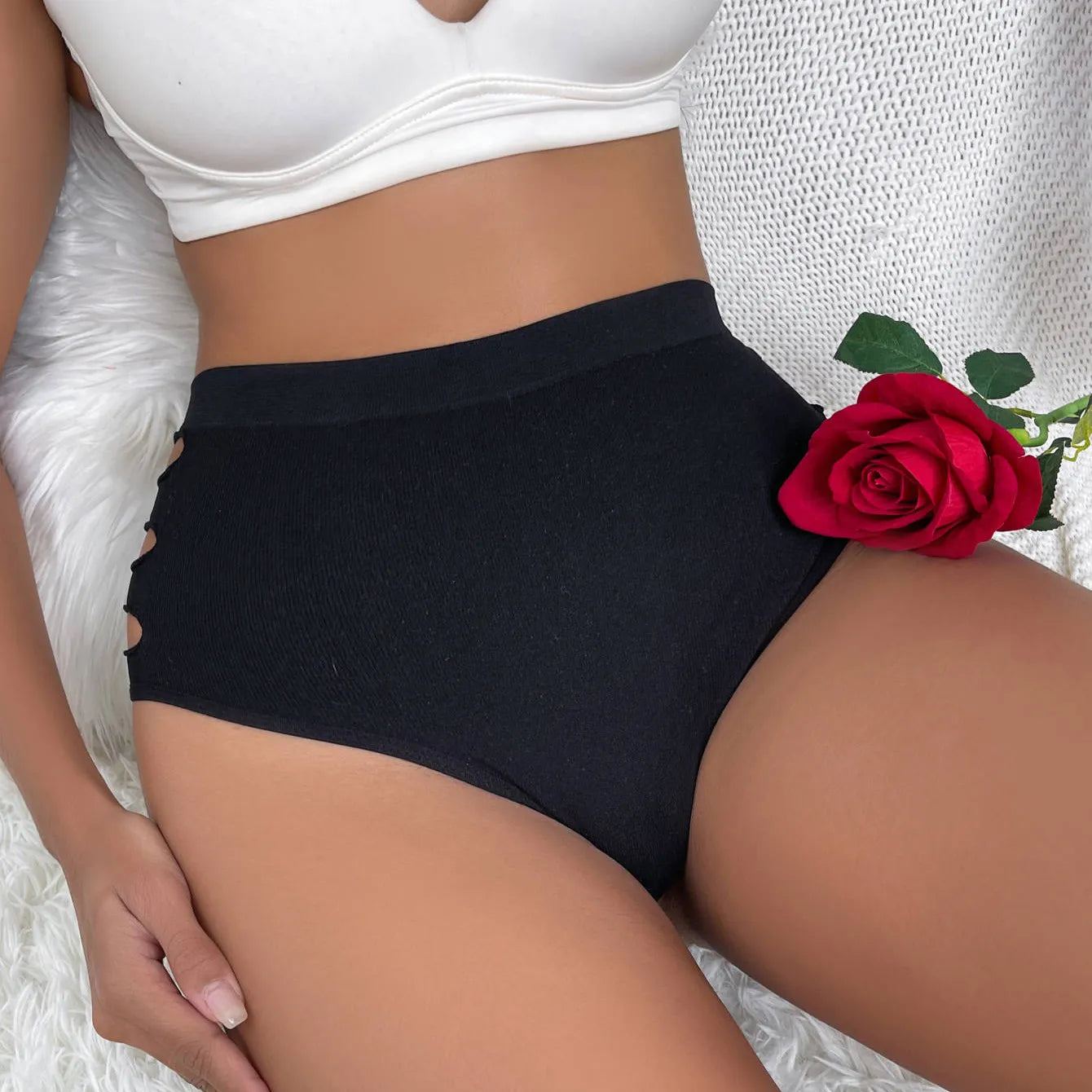 🔥 STOCK CLEARANCE SALE!!! 🔥 6PCS Aztas Seamless Ice Silk Panties – Ultra Soft, No Line, Breathable Ladies Underwear (High Quality)